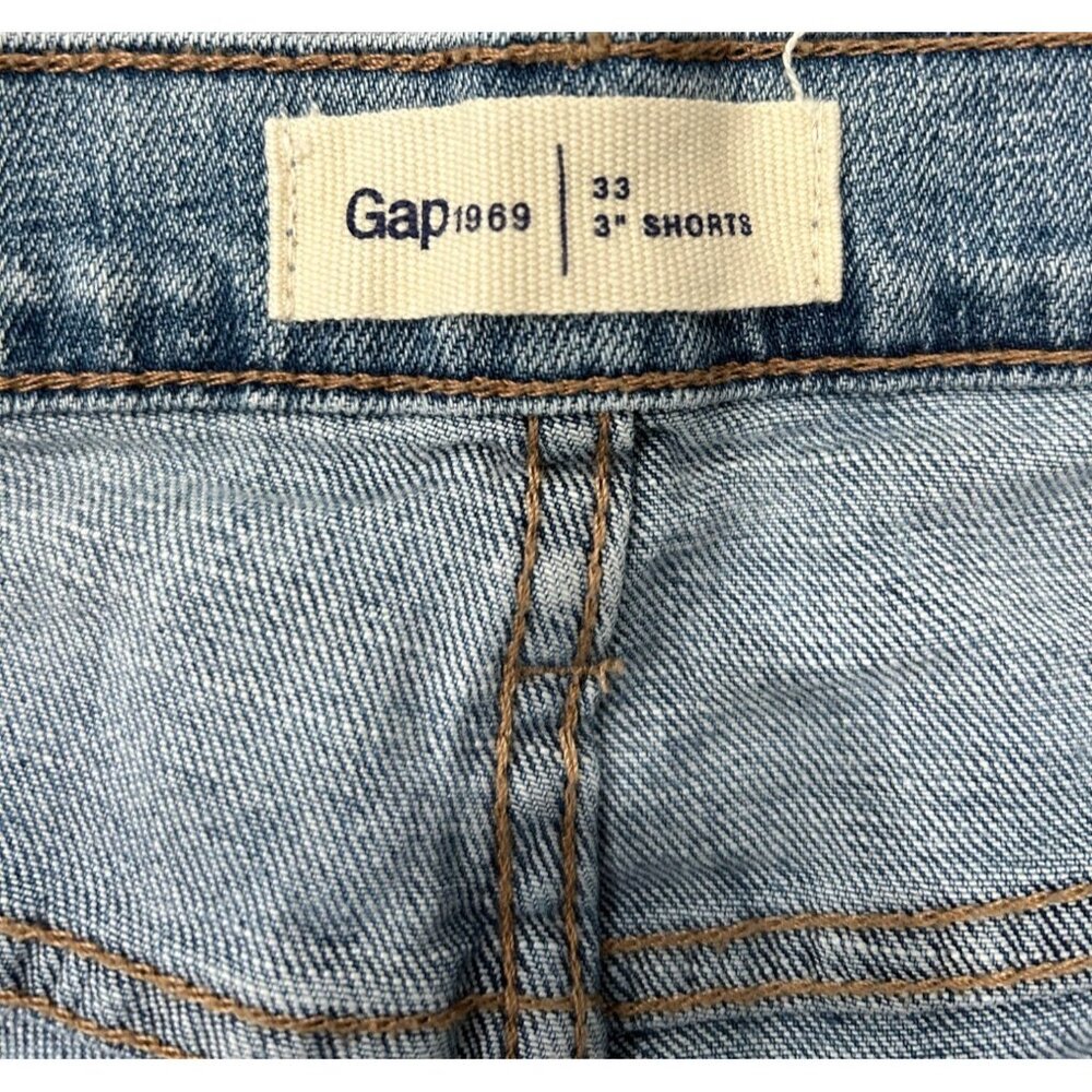 Gap 1969 Women's Distressed Denim Shorts Size 33 Light Wash - Picture 5 of 8